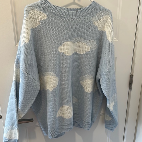 New Cloud knitted Sweater - Picture 1 of 1